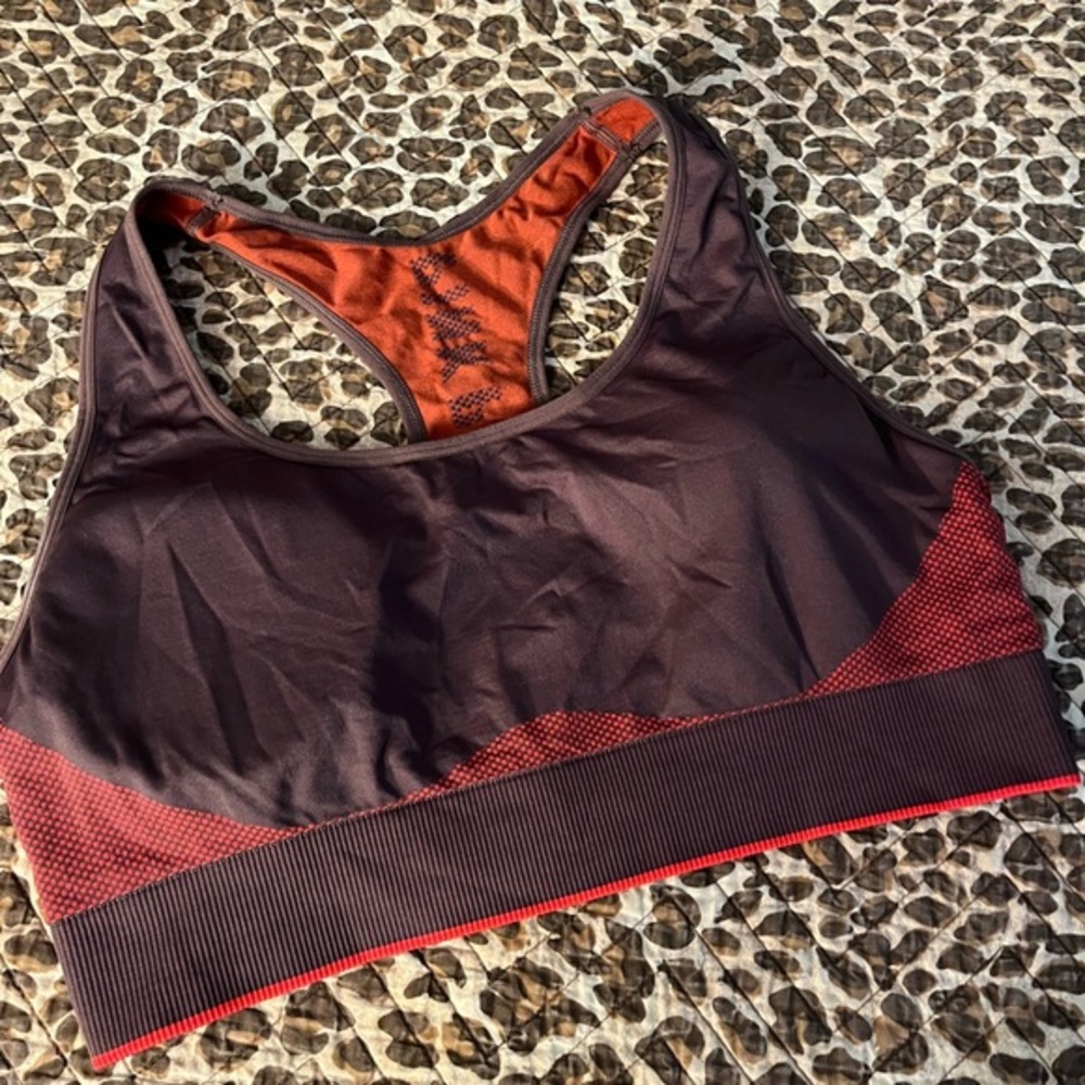NWOT VS Pink Ultimate Lightly Lined Sports Bra XL